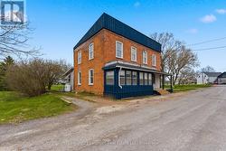 A - 16 STORE STREET Prince Edward County (Hillier Ward), ON K0K 1T0
