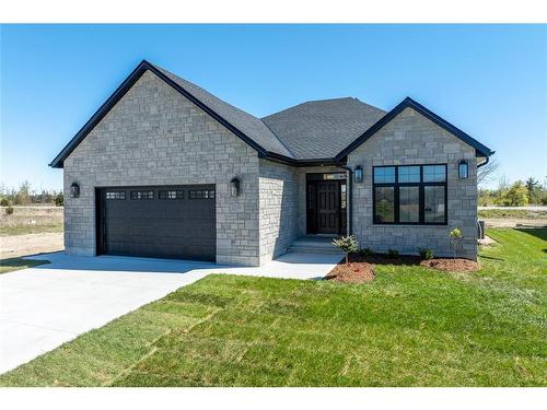 3503 PAUL Crescent  Plympton-Wyoming, ON N0N 1E0