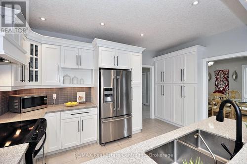 3 Lockwood Street, Cambridge, ON - Indoor Photo Showing Kitchen With Double Sink With Upgraded Kitchen