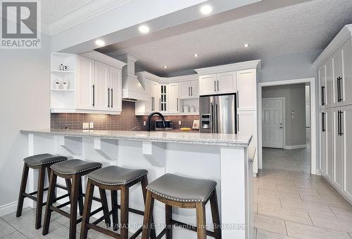 3 Lockwood Street, Cambridge, ON - Indoor Photo Showing Kitchen With Upgraded Kitchen