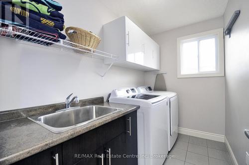 3 Lockwood Street, Cambridge, ON - Indoor Photo Showing Laundry Room