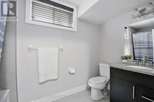 3 Lockwood Street, Cambridge, ON - Indoor Photo Showing Bathroom
