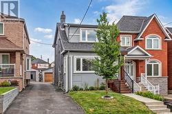 329 NAIRN AVENUE Toronto, ON M6E 4H9