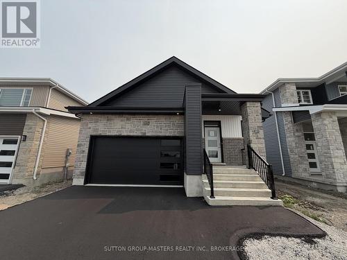 251 PRATT DRIVE  Loyalist (Amherstview), ON K7N 0E8