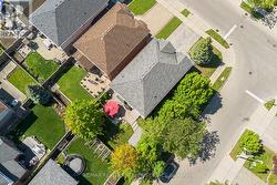 444 DICENZO DRIVE  Hamilton, ON L9B 0B3