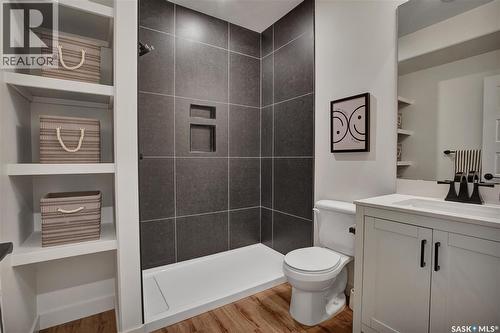 655 Kolynchuk Court, Saskatoon, SK 