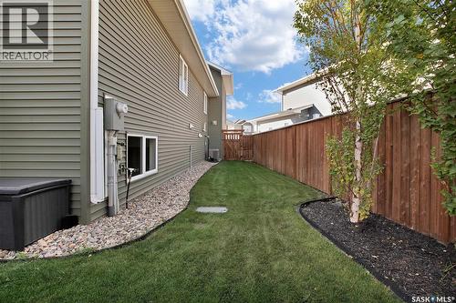 655 Kolynchuk Court, Saskatoon, SK 