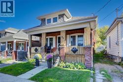 88 Walnut St - 