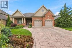 215 TERRACE WOOD Crescent  Kitchener, ON N2P 2T3