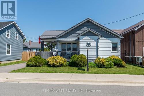 4 GEORGE STREET  Quinte West, ON K8V 1R1