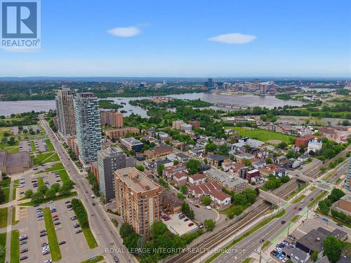 2 Panorama Private, Ottawa, ON 