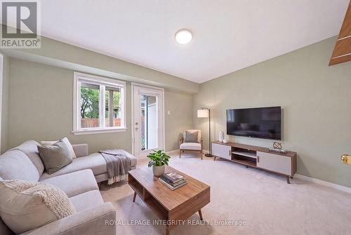 2 Panorama Private, Ottawa, ON 