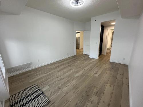604 - 5 Bay Road, Kenora, ON - Indoor Photo Showing Other Room