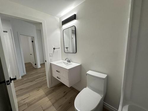 604 - 5 Bay Road, Kenora, ON - Indoor Photo Showing Bathroom