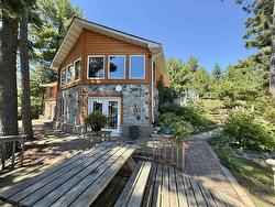 543A Reef Point Road Fort Frances, ON P9A 3M3
