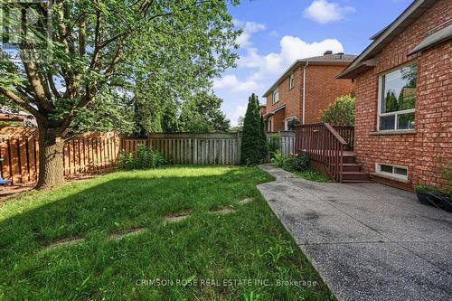506 Pondview Place, Oakville, ON - Outdoor