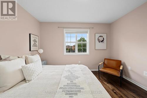 506 Pondview Place, Oakville, ON - Indoor Photo Showing Bedroom