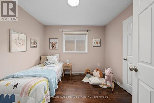 506 Pondview Place, Oakville, ON - Indoor Photo Showing Bedroom