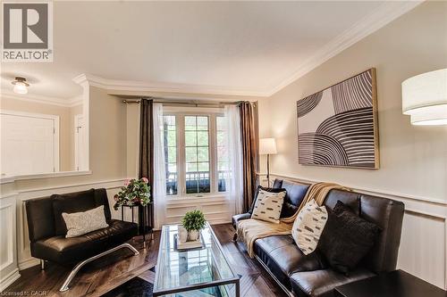 182 Kerwood Drive, Cambridge, ON - Indoor Photo Showing Living Room