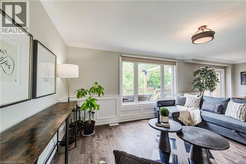 182 Kerwood Drive, Cambridge, ON - Indoor Photo Showing Living Room