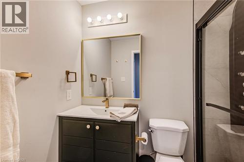 182 Kerwood Drive, Cambridge, ON - Indoor Photo Showing Bathroom