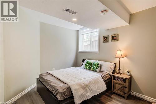 182 Kerwood Drive, Cambridge, ON - Indoor Photo Showing Bedroom