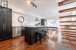 UPPER - 179 JOHN STREET S Hamilton, ON L8N 2C5
