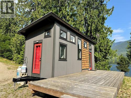 6736 3A Highway, Nelson, BC 