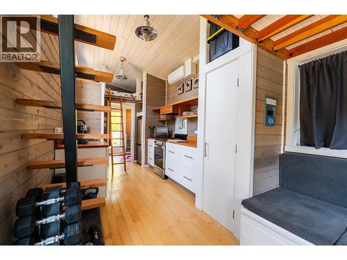 6736 3A Highway, Nelson, BC 