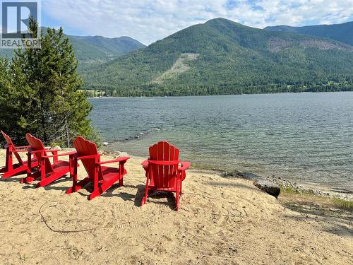 6736 3A Highway, Nelson, BC 
