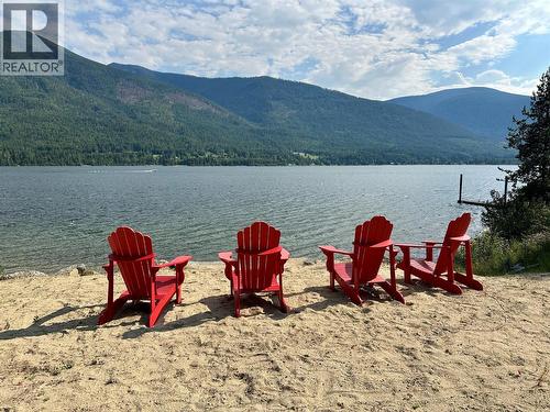 6736 3A Highway, Nelson, BC 