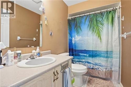 565 Rymal Road E Unit# 2, Hamilton, ON - Indoor Photo Showing Bathroom