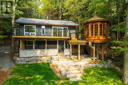 1023 STRACHAN POINT ROAD Muskoka Lakes (Wood (Muskoka Lakes)), ON P0C 1A0