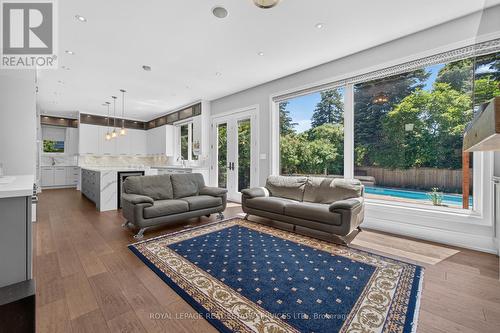 1568 Broadmoor Avenue, Mississauga, ON 