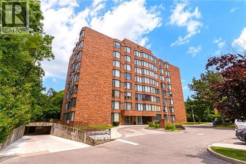 200 LIMERIDGE Road W Unit# 804  Hamilton, ON L9C 7M7