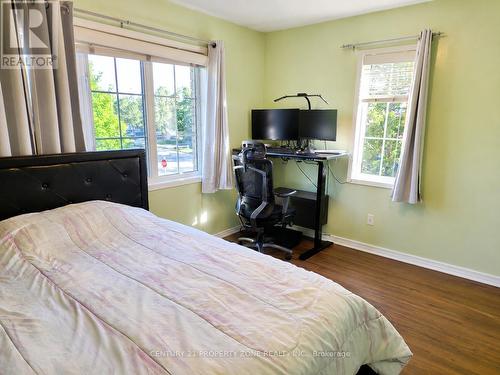 710 Stonebridge Avenue, Mississauga, ON 