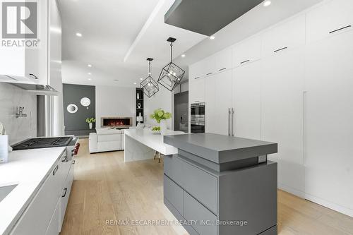 1544 Lochlin Trail, Mississauga, ON 