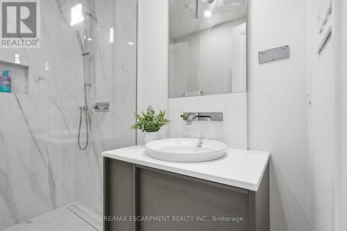 1544 Lochlin Trail, Mississauga, ON 