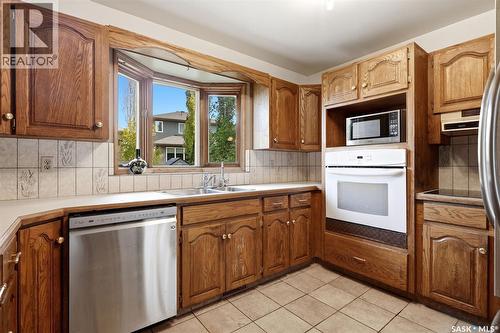 6703 Maplecrest Place, Regina, SK 