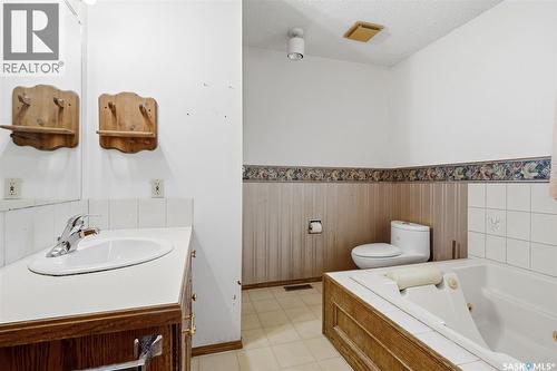 6703 Maplecrest Place, Regina, SK 