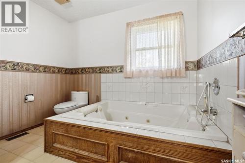 6703 Maplecrest Place, Regina, SK 