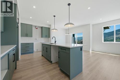 377 Arrowleaf Rise, Coldstream, BC - Indoor Photo Showing Kitchen With Upgraded Kitchen