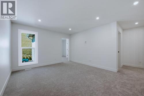 377 Arrowleaf Rise, Coldstream, BC - Indoor Photo Showing Other Room