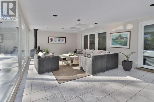 208 Mineola Road W, Mississauga, ON 