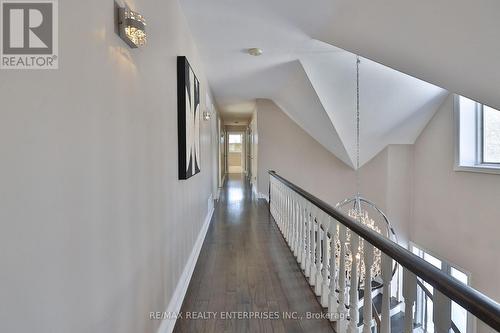 208 Mineola Road W, Mississauga, ON 