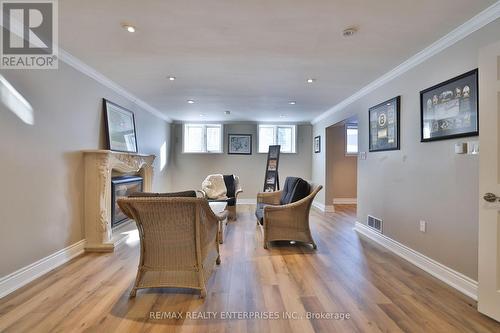 208 Mineola Road W, Mississauga, ON 