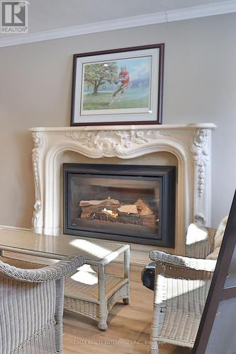 208 Mineola Road W, Mississauga, ON 