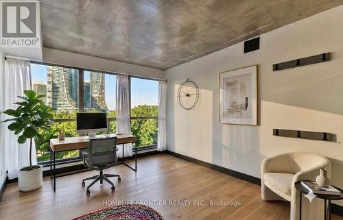 611 - 2261 Lakeshore Boulevard W, Toronto, ON 