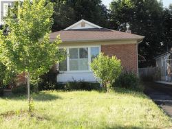 30 MERRIAN ROAD Toronto, ON M1K 3M7