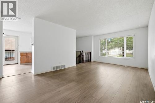 3151 Jenkins Drive E, Regina, SK 